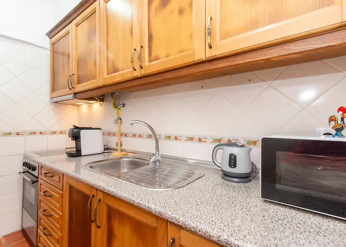 Casa Garde - 5 Mins Center - Balcony - Ac - Wi-fi Tavira